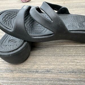 Crocs black sandals Size W4